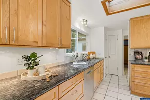 3316 NW Firwood Dr, Corvallis, OR 97330 - Photo 12