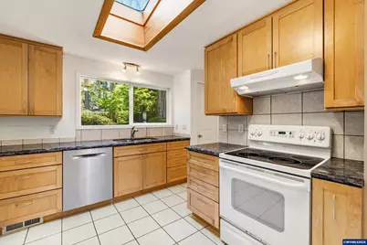 3316 NW Firwood Dr, Corvallis, OR 97330 - Photo 12