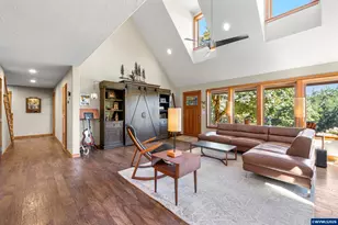 10885 Garma Way SE, Turner, OR 97392 - Photo 8