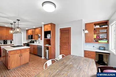 1818 NW Broadway St, Albany, OR 97321 - Photo 18