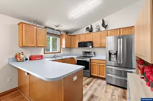 2010 48th Ave SE, Albany, OR 97322 - Photo 14