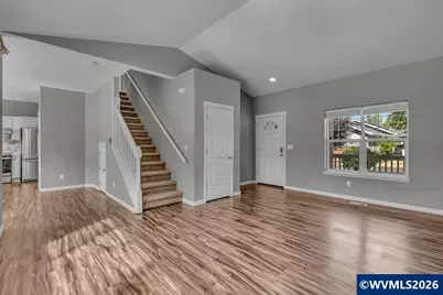 433 S Main St, Mount Angel, OR 97362 - Photo 6