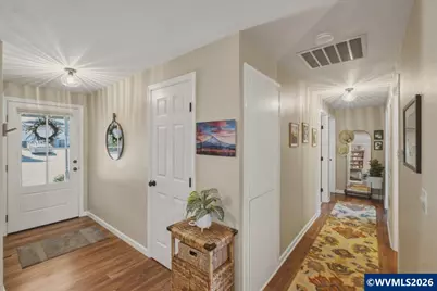 1555 Justice St S, Salem, OR 97306 - Photo 8