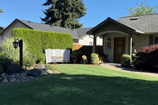 530 Mill Stream Woods, Stayton, OR 97383 - Photo 2