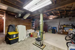 990 Taylor St, Mount Angel, OR 97362 - Photo 22