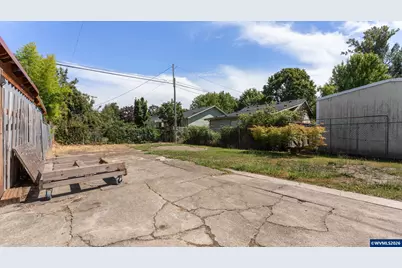1640 5th St NE, Salem, OR 97301 - Photo 28