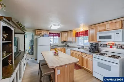 520 W Holley Rd, Sweet Home, OR 97386 - Photo 4