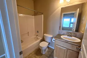 5985 Blue River Dr SE, Salem, OR 97306 - Photo 18