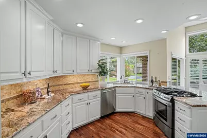 648 Palmer Dr N, Keizer, OR 97303 - Photo 20