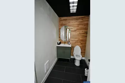 1845 NE Fairgrounds Rd #2, Salem, OR 97301 - Photo 12