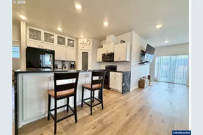 438 Greencrest St NE, Salem, OR 97301 - Photo 8