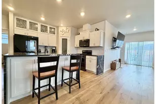 438 Greencrest St NE, Salem, OR 97301 - Photo 8