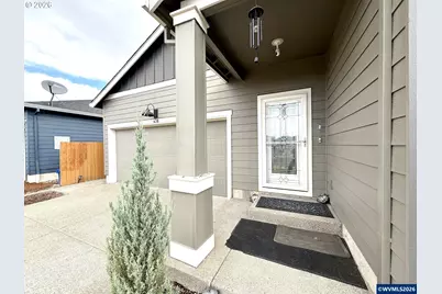 438 Greencrest St NE, Salem, OR 97301 - Photo 2