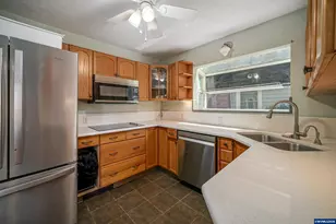 1580 Jefferson St NE, Salem, OR 97301 - Photo 16