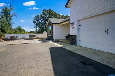 486 NW Coast Mountain Dr, Dallas, OR 97338 - Photo 2