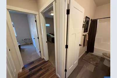 2955 NW Hemlock Ln, Redmond, OR 97756 - Photo 12