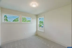 1938 SW 53rd St, Corvallis, OR 97333 - Photo 32