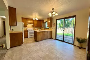 2887 SE Deborah Pl, Corvallis, OR 97333 - Photo 2