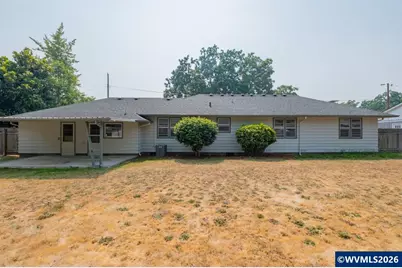 815 Church St, Woodburn, OR 97071 - Photo 32