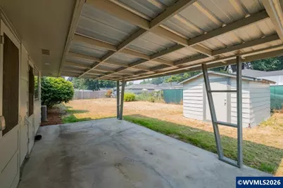 815 Church St, Woodburn, OR 97071 - Photo 34