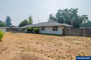 815 Church St, Woodburn, OR 97071 - Photo 30