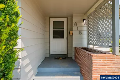 815 Church St, Woodburn, OR 97071 - Photo 2