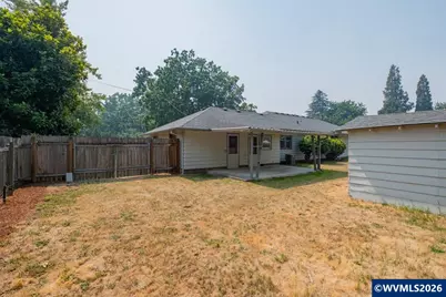 815 Church St, Woodburn, OR 97071 - Photo 36