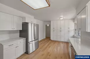 815 Church St, Woodburn, OR 97071 - Photo 10