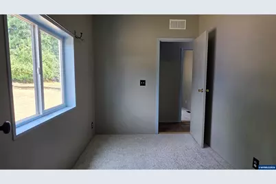 34125 E Lacomb Rd, Lebanon, OR 97355 - Photo 28
