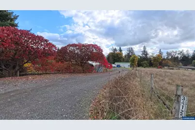 34125 E Lacomb Rd, Lebanon, OR 97355 - Photo 20