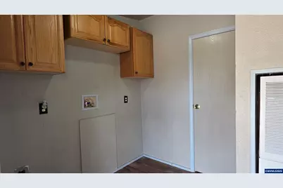 34125 E Lacomb Rd, Lebanon, OR 97355 - Photo 16