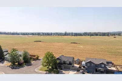 1198 Filbert St, Jefferson, OR 97352 - Photo 32