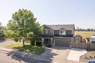 1198 Filbert St, Jefferson, OR 97352 - Photo 2