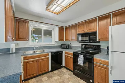 4708 Lisa St NE, Salem, OR 97305 - Photo 12
