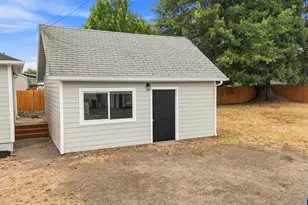 711 W Grant St, Lebanon, OR 97355 - Photo 26