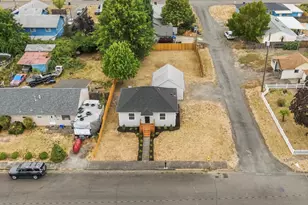 711 W Grant St, Lebanon, OR 97355 - Photo 36