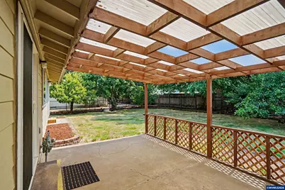 970 NW Cypress Av, Corvallis, OR 97330 - Photo 22