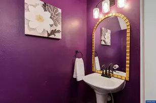 4889 Whitewater St NE, Salem, OR 97305 - Photo 16