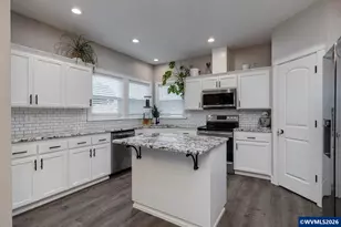 4889 Whitewater St NE, Salem, OR 97305 - Photo 8