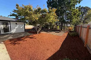 860 Ironwood Dr SE, Salem, OR 97306 - Photo 36