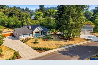 315 Santiam Pointe Lp NE, Mill City, OR 97360 - Photo 1