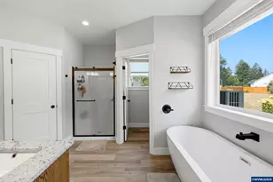 315 Santiam Pointe Lp NE, Mill City, OR 97360 - Photo 34