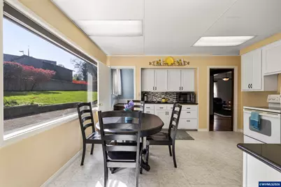 336 Hill St, Silverton, OR 97381 - Photo 22