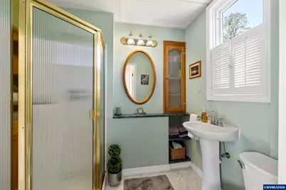 336 Hill St, Silverton, OR 97381 - Photo 24