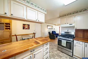 6776 Rochester St NE, Salem, OR 97305 - Photo 10