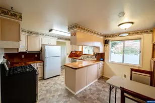 6776 Rochester St NE, Salem, OR 97305 - Photo 12
