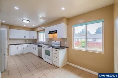 750 Harris St SE, Salem, OR 97302 - Photo 6