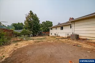 750 Harris St SE, Salem, OR 97302 - Photo 28