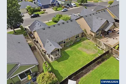 1070 Prairie Meadows Av, Junction City, OR 97448 - Photo 24