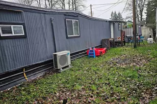 1817 Vine St, Sweet Home, OR 97386 - Photo 6